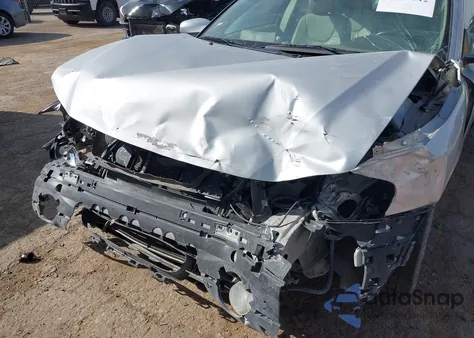 2004 Volvo S60 2.4 from USA, damaged, VIN YV1RS61T842321527